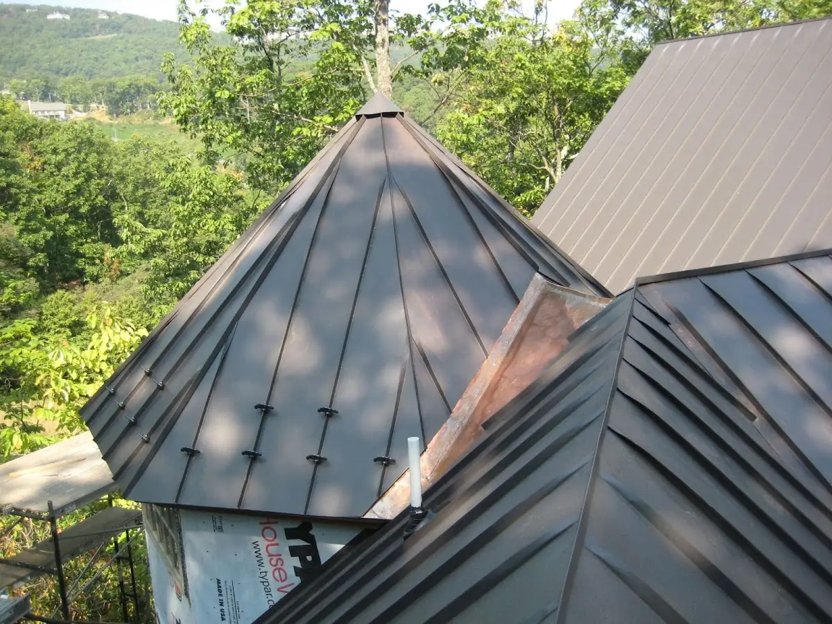 Professional Roof Tarp Installation by Craftsman Roofing in Heeia